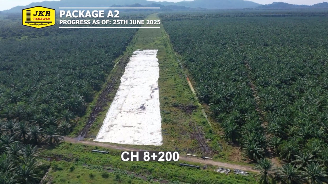 Hình ảnh thi công trải vải địa kỹ thuật dệt PET - An Thái